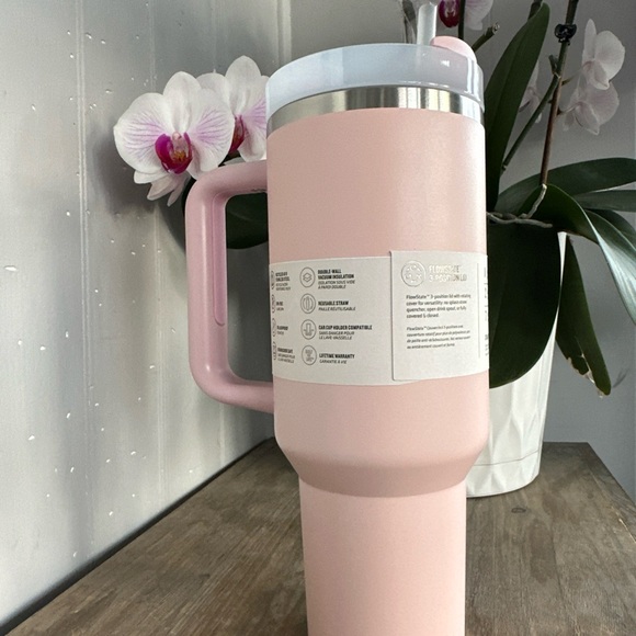 Stanley Pink Insulated Water Bottle 40oz - Picture 4 of 12